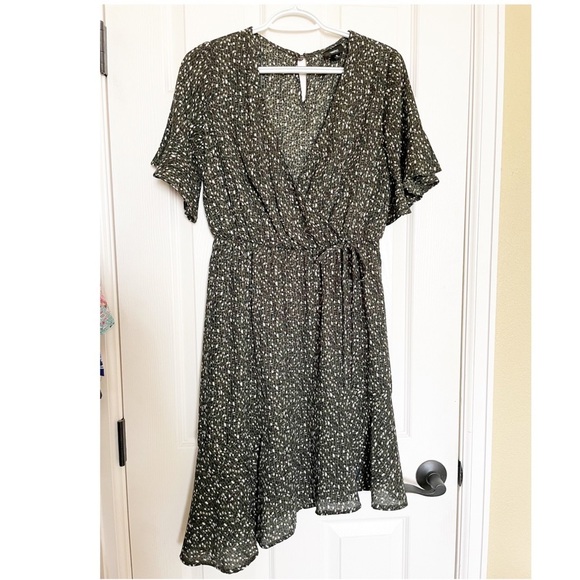 Mossimo mini dress with ruffle detail - Picture 1 of 7